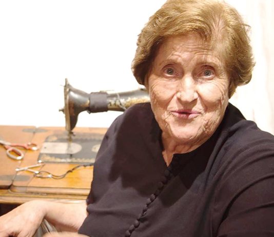 A costureira sanjoanense Yollanda Toratti, ficou famosa por seus vestidos de noiva perfeitos.